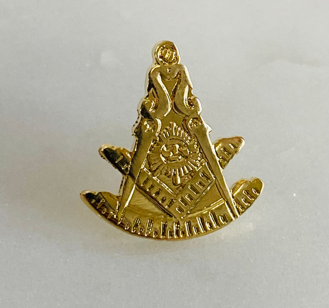 Past Master Masonic Lapel Pin